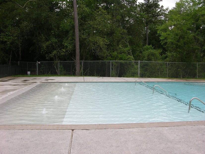 Dad's Club 50 meter olympic pool and childrens pool 1006 Voss Road (1)
